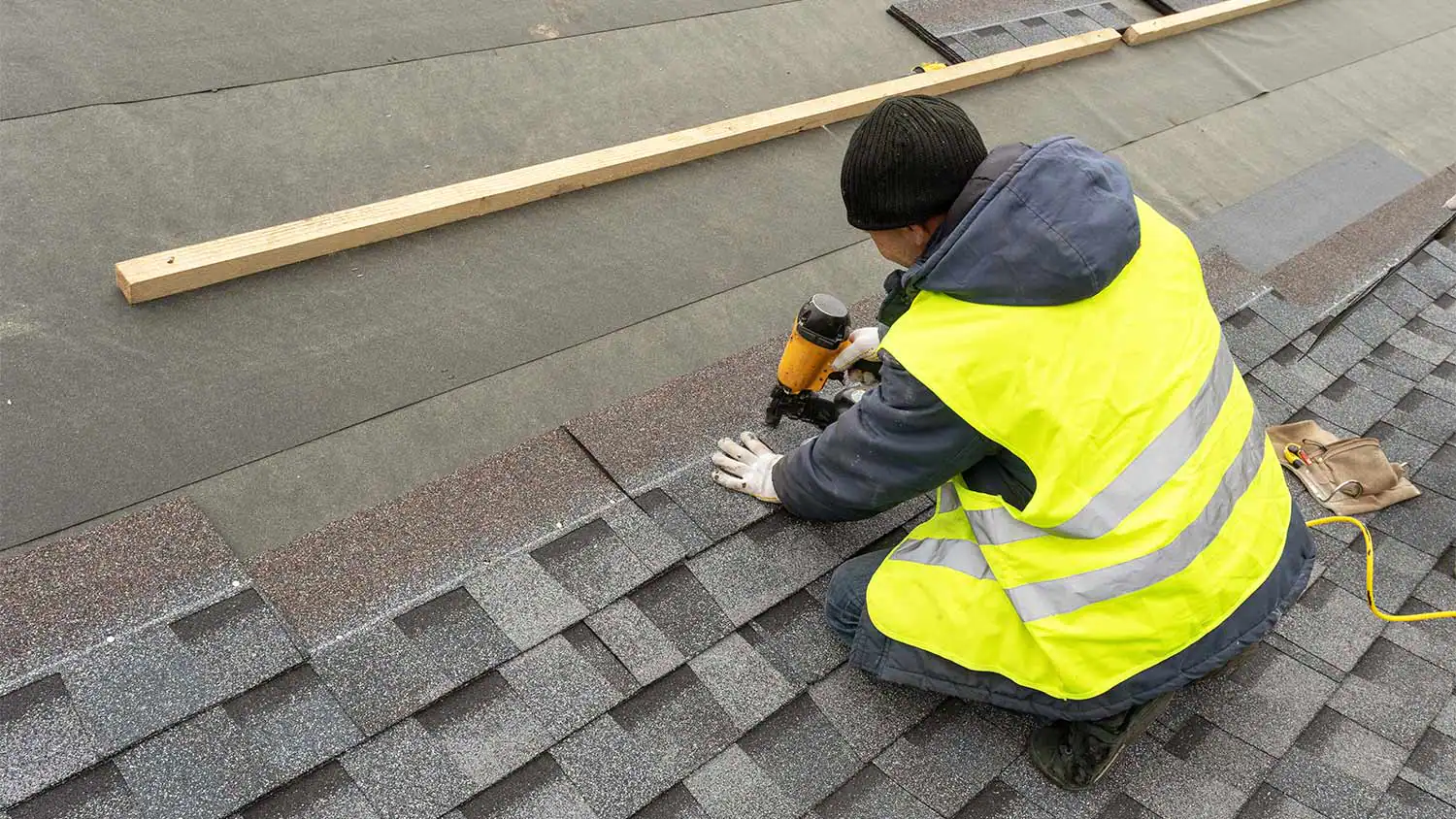 Asphalt Roof Shingles